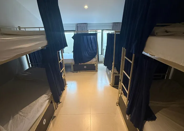 Nhà trọ&Bar Backhome
